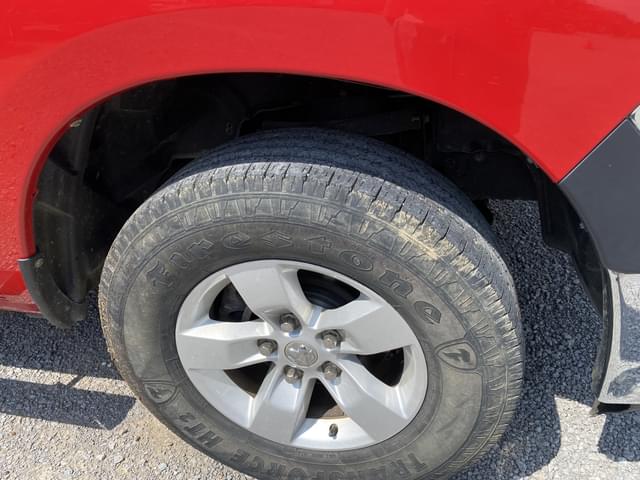 Image of Dodge Ram 1500 equipment image 4
