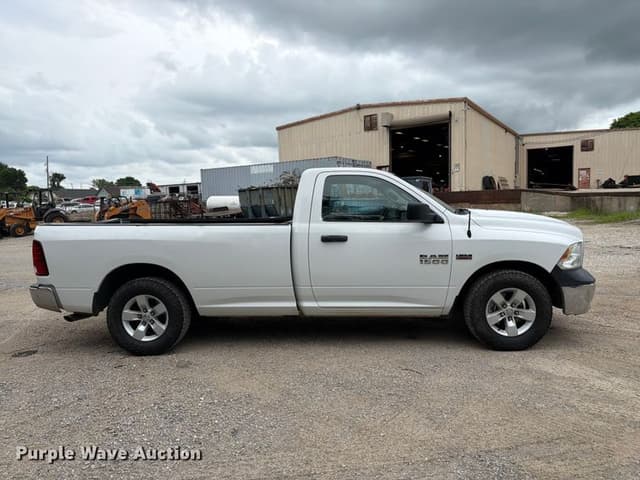 Image of Dodge Ram 1500 equipment image 3