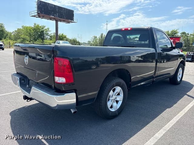 Image of Dodge Ram 1500 equipment image 4