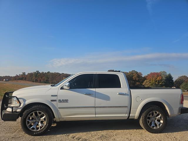 Image of Dodge Ram 1500 equipment image 3