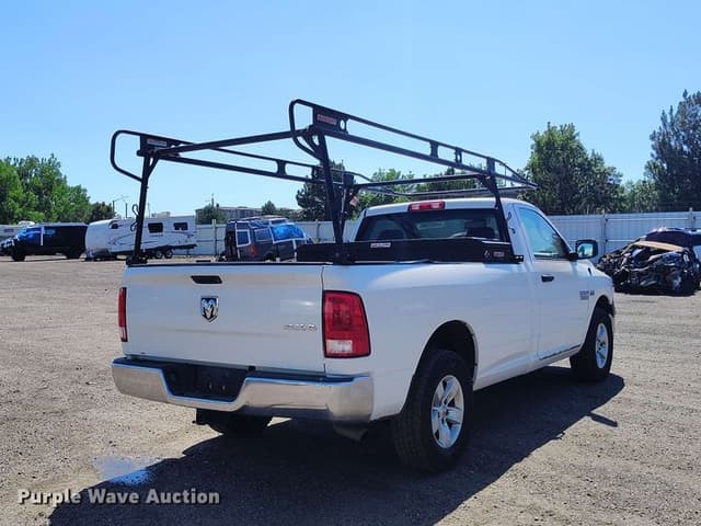 Image of Dodge Ram 1500 equipment image 4
