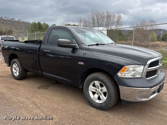 Image of Dodge Ram 1500 equipment image 2