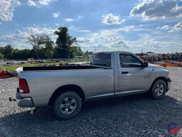 Image of Dodge Ram 1500 equipment image 2