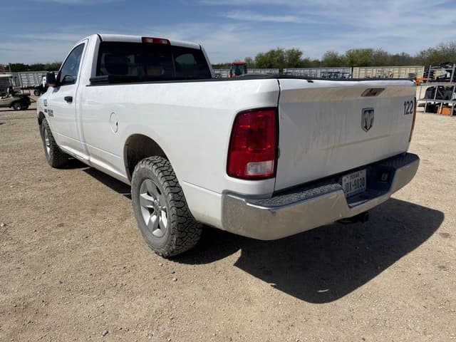 Image of Dodge Ram 1500 equipment image 2