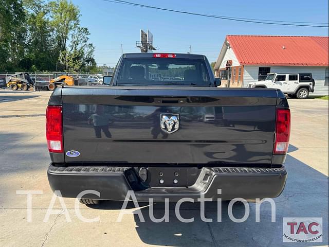 Image of Dodge Ram 1500 equipment image 3