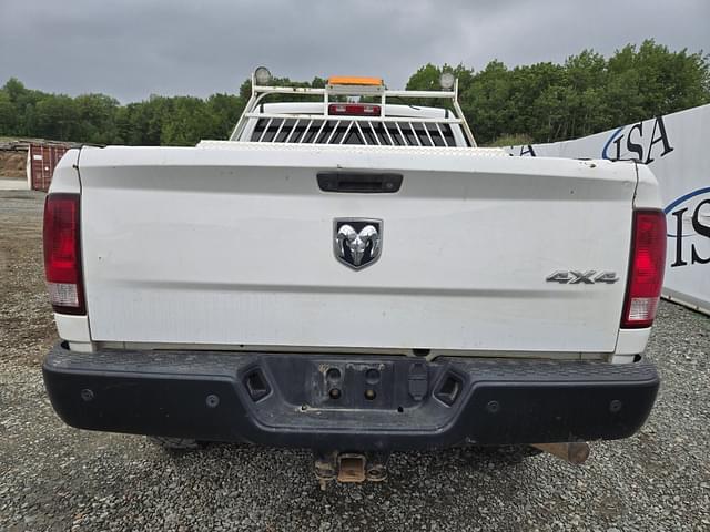Image of Dodge Ram 2500 equipment image 3