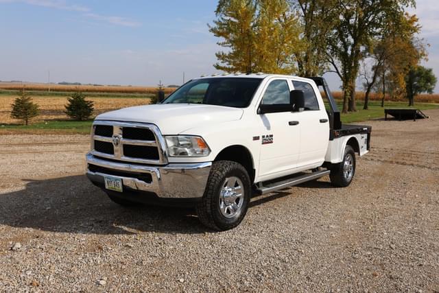 Image of Dodge Ram 2500 Big Horn equipment image 1