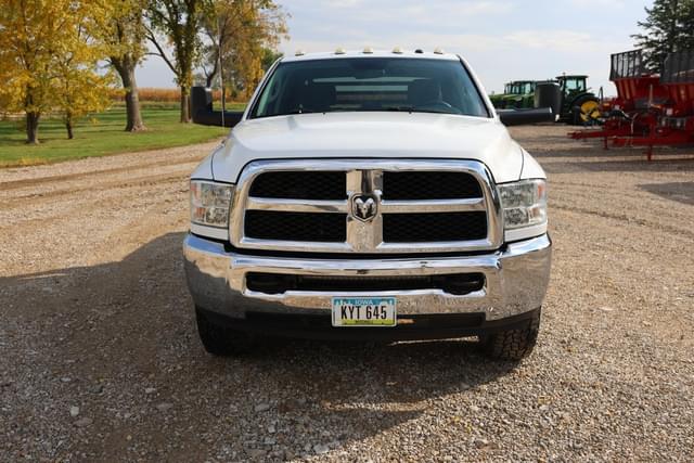 Image of Dodge Ram 2500 Big Horn equipment image 2