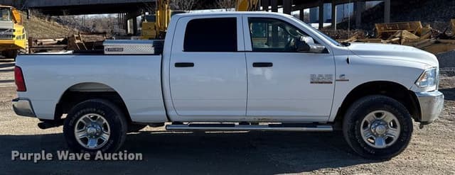 Image of Dodge Ram 2500 equipment image 3