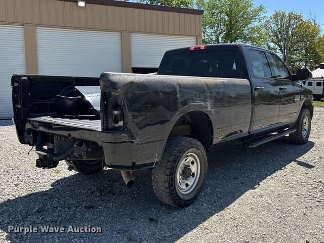 Image of Dodge Ram 2500 equipment image 4