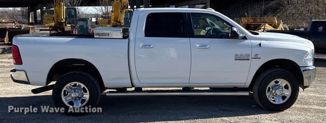 Image of Dodge Ram 2500 equipment image 3