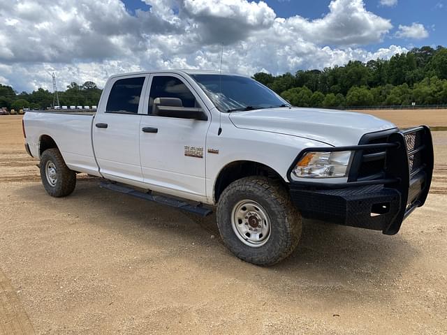 Image of Dodge Ram 2500 equipment image 3
