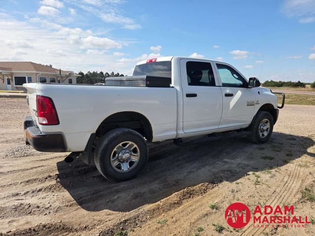 Image of Dodge Ram 2500 equipment image 3