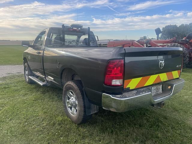 Image of Dodge Ram 2500 equipment image 3