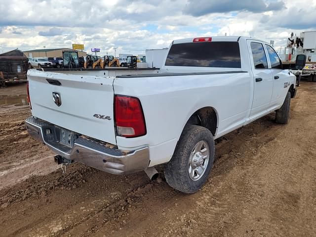 Image of Dodge Ram 2500 equipment image 2