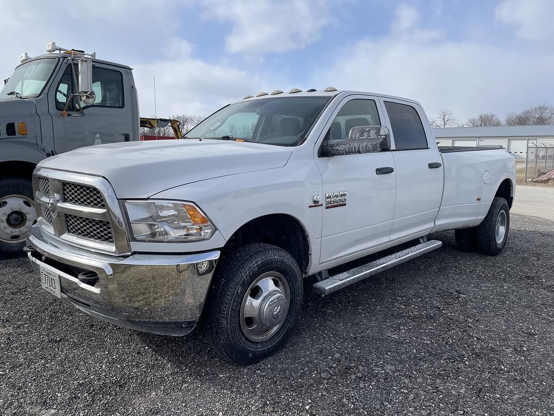 Image of Dodge Ram 3500 Primary image