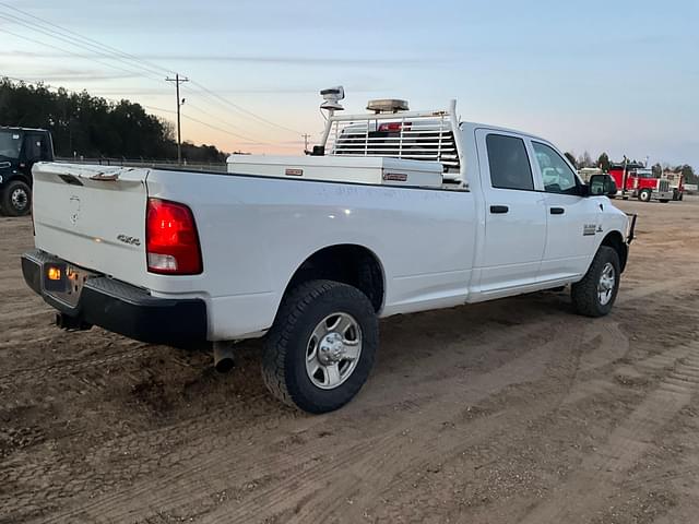 Image of Dodge Ram 3500 equipment image 4