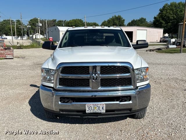 Image of Dodge Ram 3500 equipment image 1