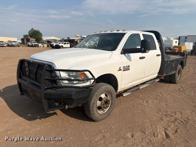 2017 Dodge Ram 3500 Equipment Image0