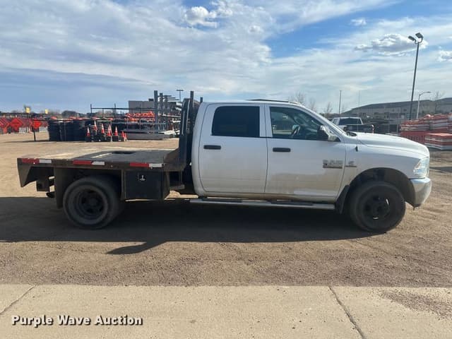 Image of Dodge Ram 3500 equipment image 3
