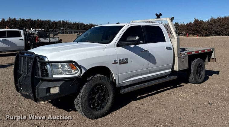 2017 Dodge Ram 3500 Equipment Image0
