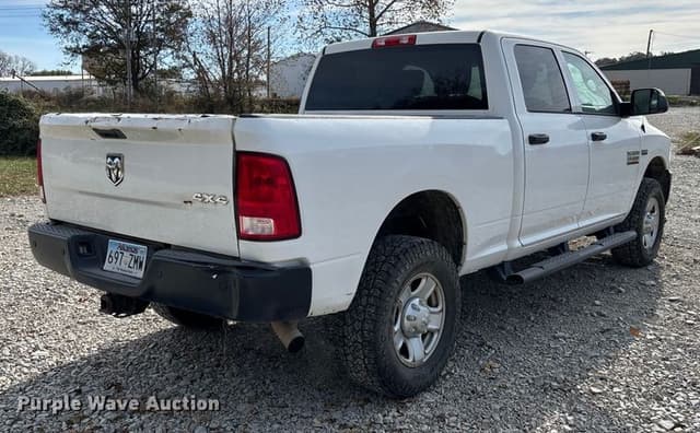 Image of Dodge Ram 3500 equipment image 4