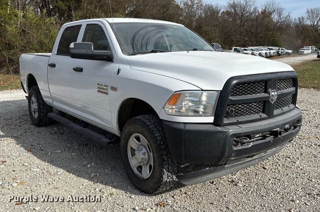 Image of Dodge Ram 3500 equipment image 2