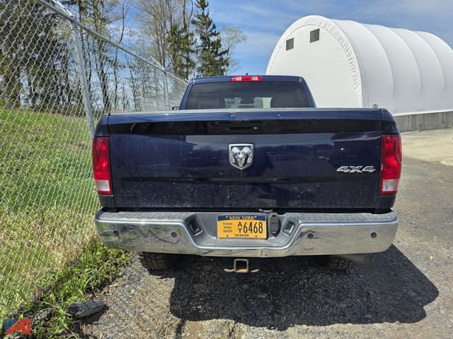 Image of Dodge Ram 3500 equipment image 3