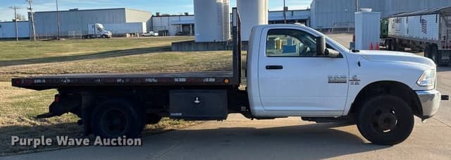 Image of Dodge Ram 3500 equipment image 3