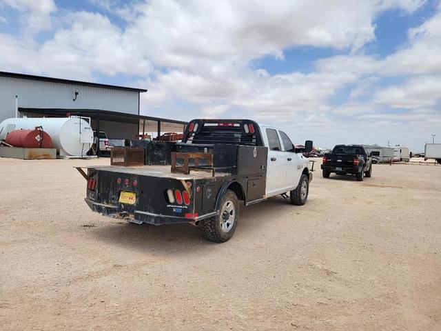 Image of Dodge Ram 3500 equipment image 4