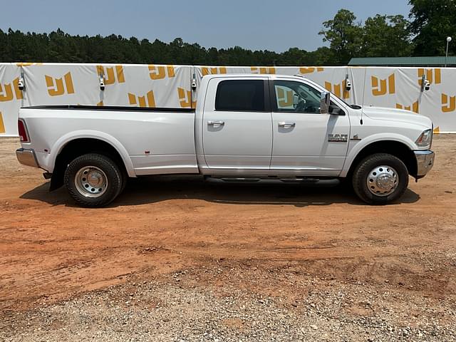 Image of Dodge Ram 3500 equipment image 3