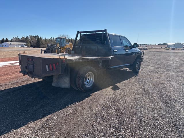 Image of Dodge Ram 3500 equipment image 4