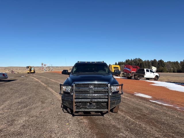 Image of Dodge Ram 3500 equipment image 1