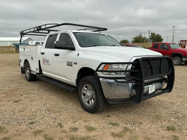 Image of Dodge Ram 3500 equipment image 2