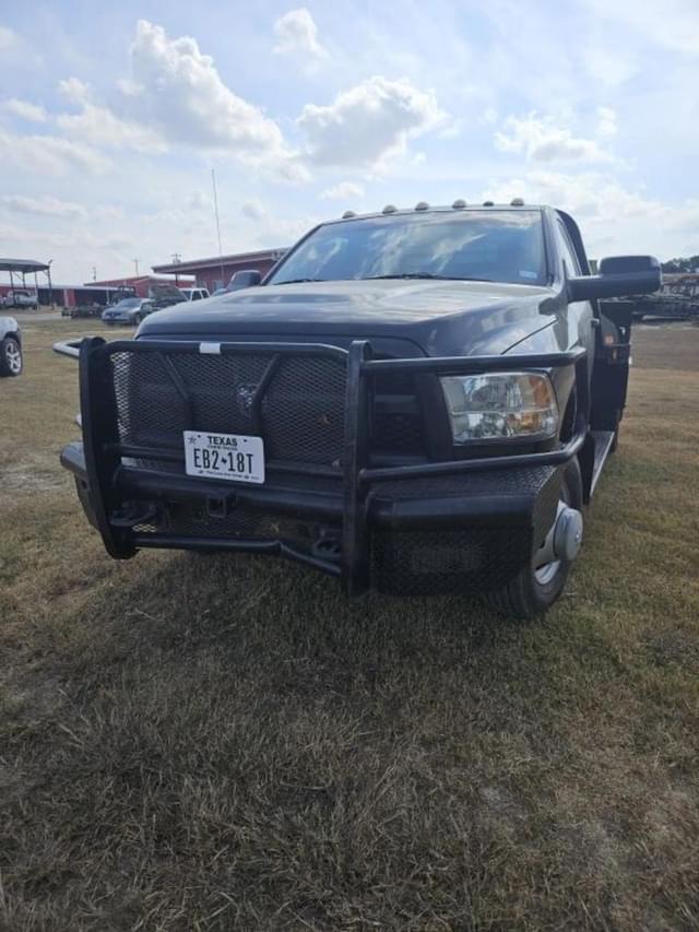 Image of Dodge Ram 3500 equipment image 1