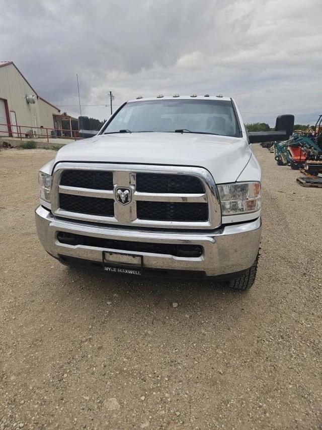 Image of Dodge Ram 3500 equipment image 1