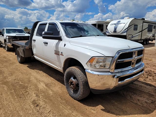 Image of Dodge Ram 3500 equipment image 1
