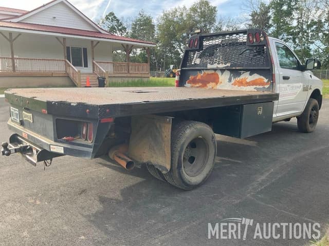 Image of Dodge Ram 3500HD equipment image 4