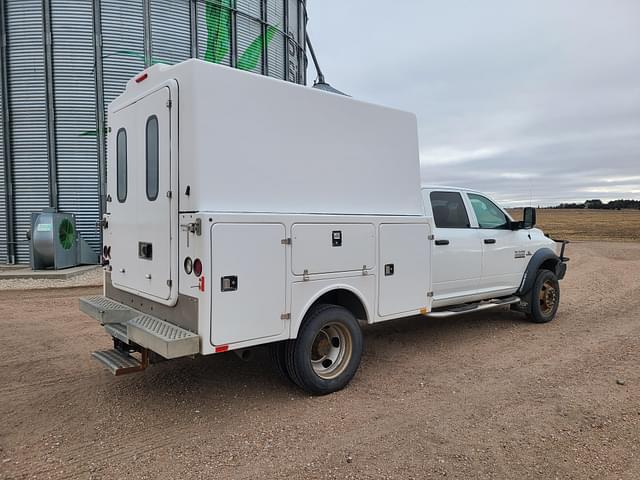 Image of Dodge Ram 4500 equipment image 2