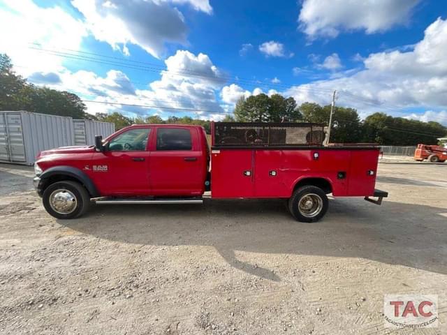 Image of Dodge Ram 5500HD equipment image 3