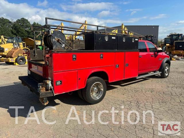 Image of Dodge Ram 5500HD equipment image 4