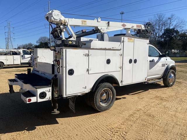 Image of Dodge Ram 5500 equipment image 2