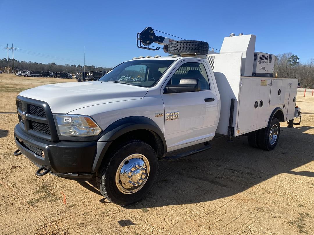 Image of Dodge Ram 5500 Primary image