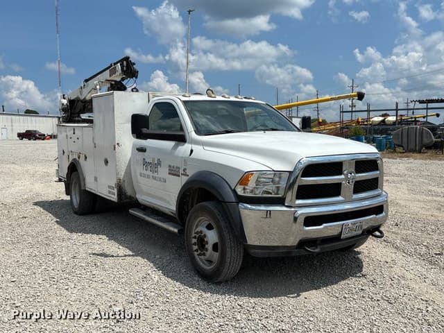 Image of Dodge Ram 5500 equipment image 2