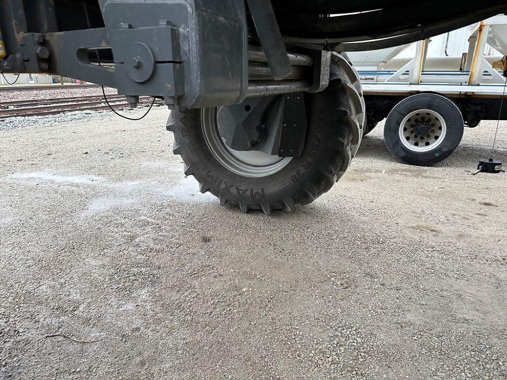 Main image RoGator RG1100B 26