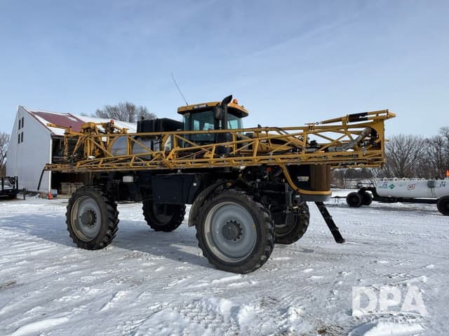 Image of RoGator RG1100B equipment image 1