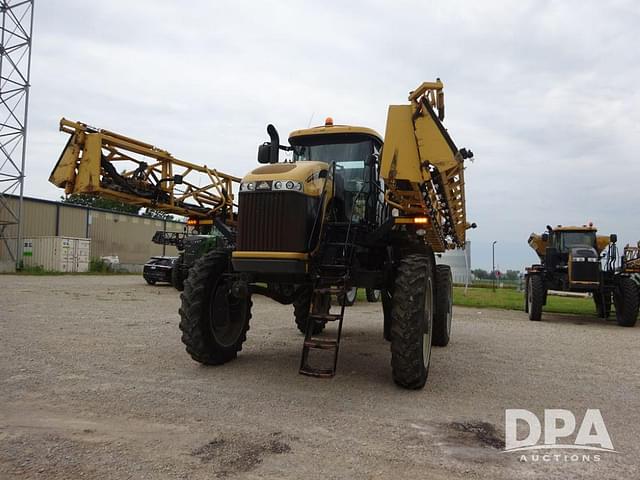 Image of RoGator RG1100B equipment image 3