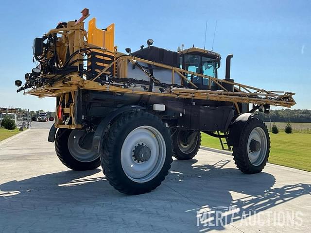 Image of RoGator RG1100 equipment image 4