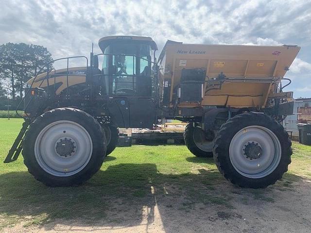 Image of RoGator RG1100B equipment image 4