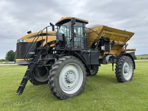 2017 RoGator RG1100B Image